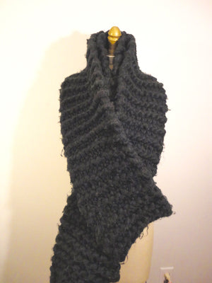 Chunky Knit Scarf in Black